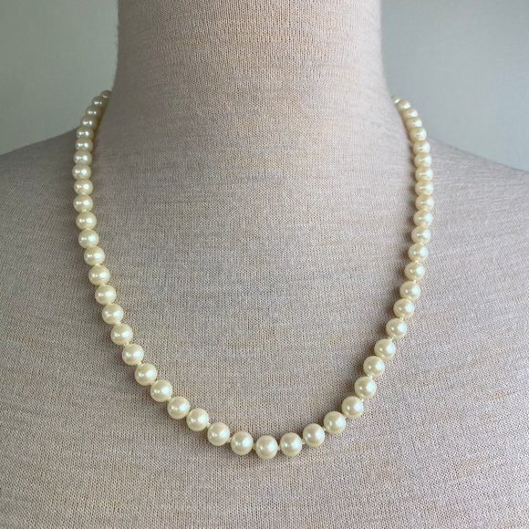 Vintage Jewelry Vintage Faux Pearl Knotted Necklace 235 Poshmark